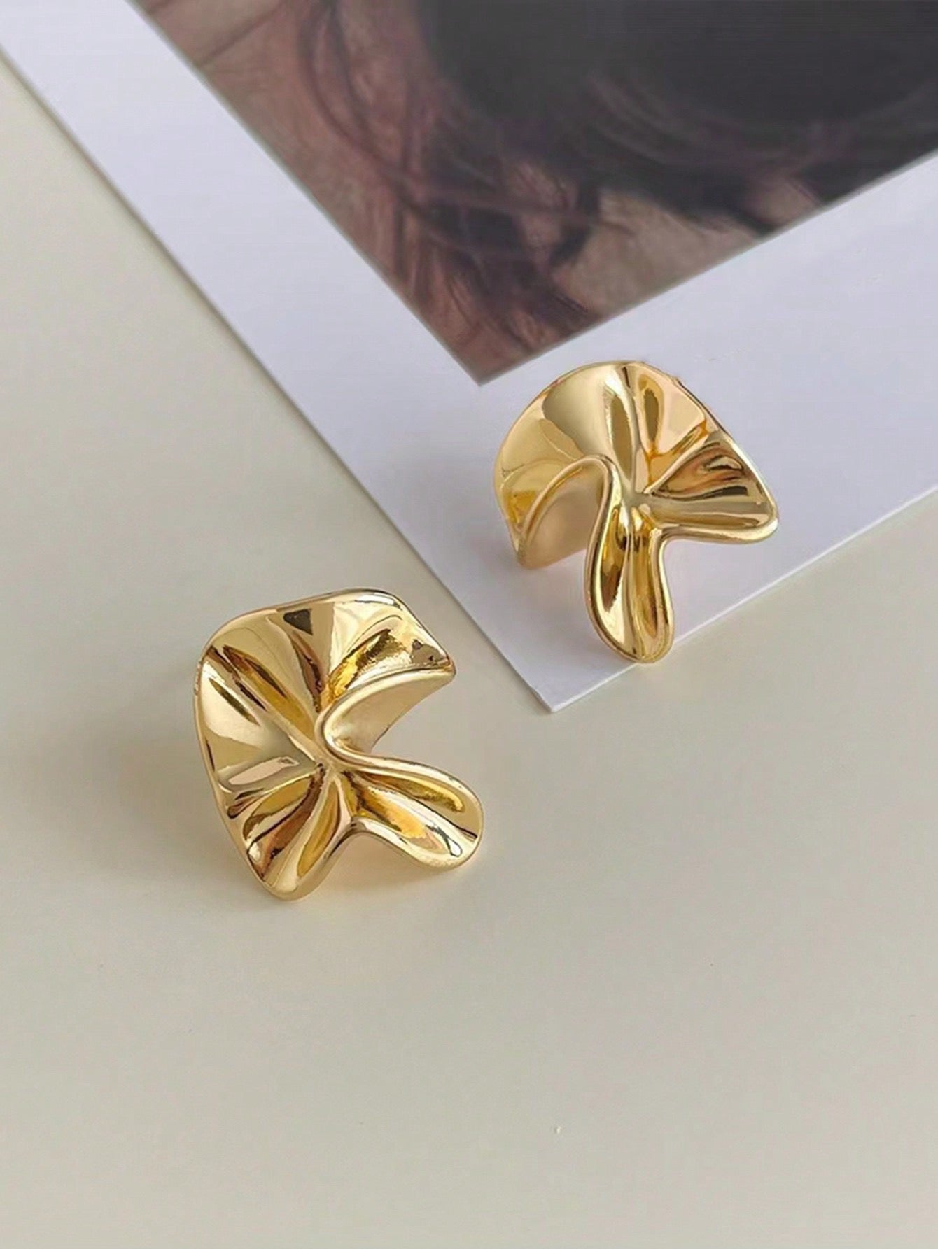 4184-Aretes