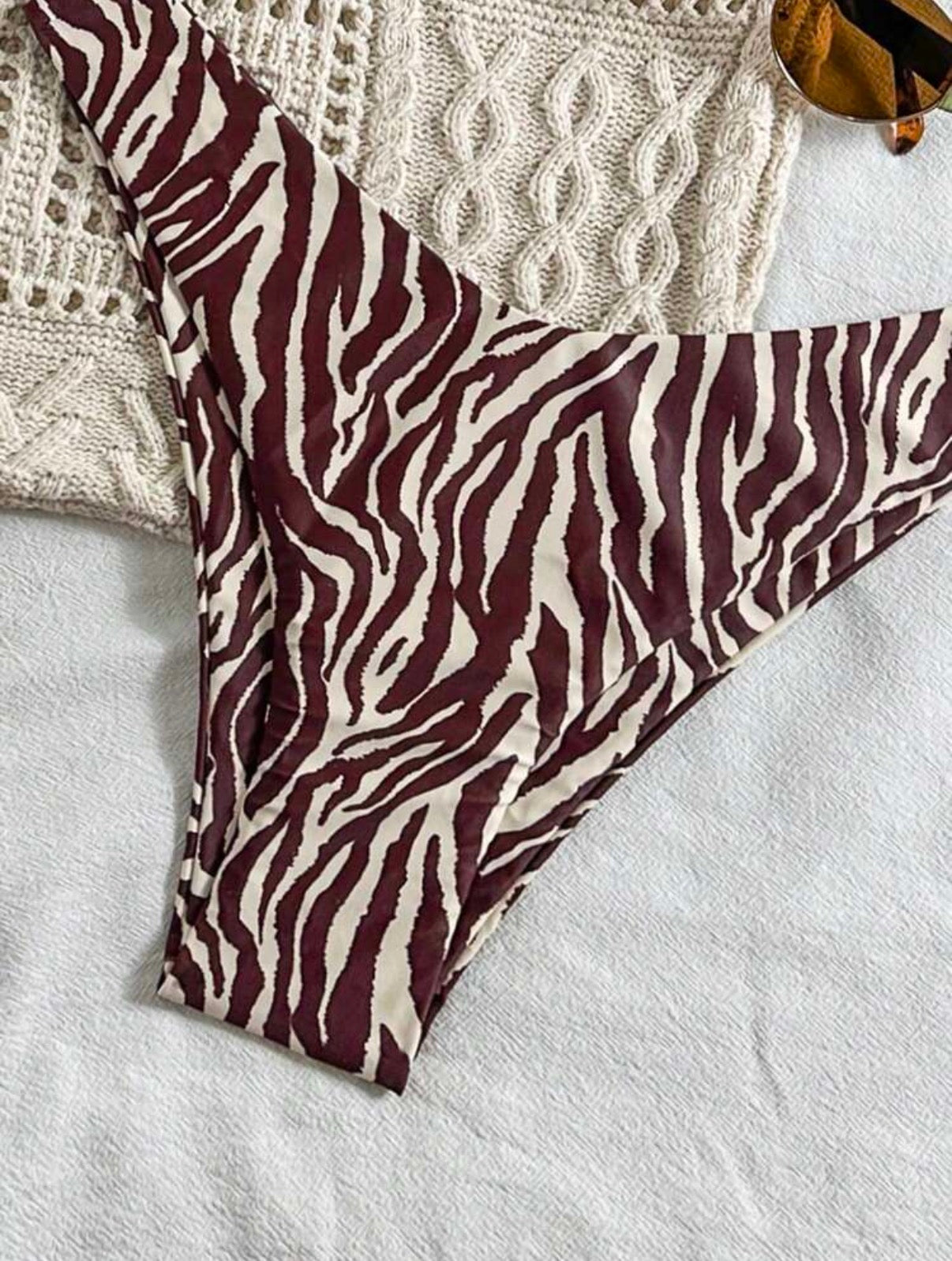 BKN 9058 talla m cafe